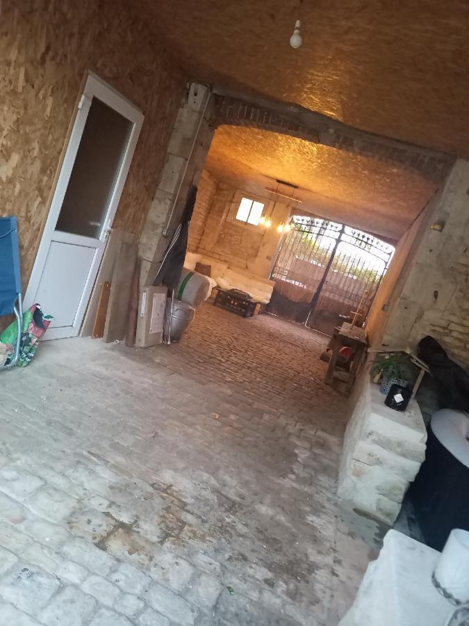 Grande Chambre D'Hote Pour 4 A 5 Personnes Bed & Breakfast Chef-Boutonne ภายนอก รูปภาพ